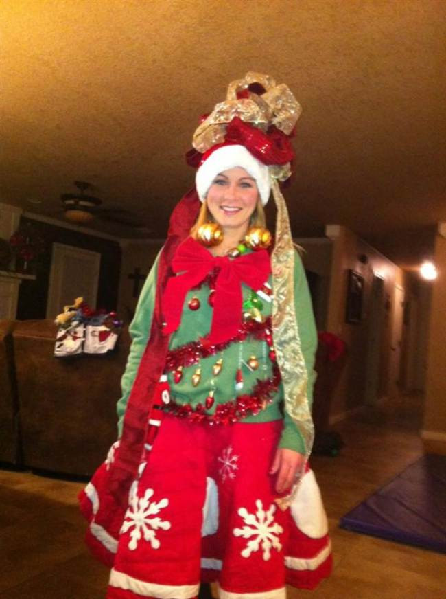 Best DIY Ugly Christmas Sweater
 15 Do It Yourself Ugly Christmas Sweaters Oh My Creative