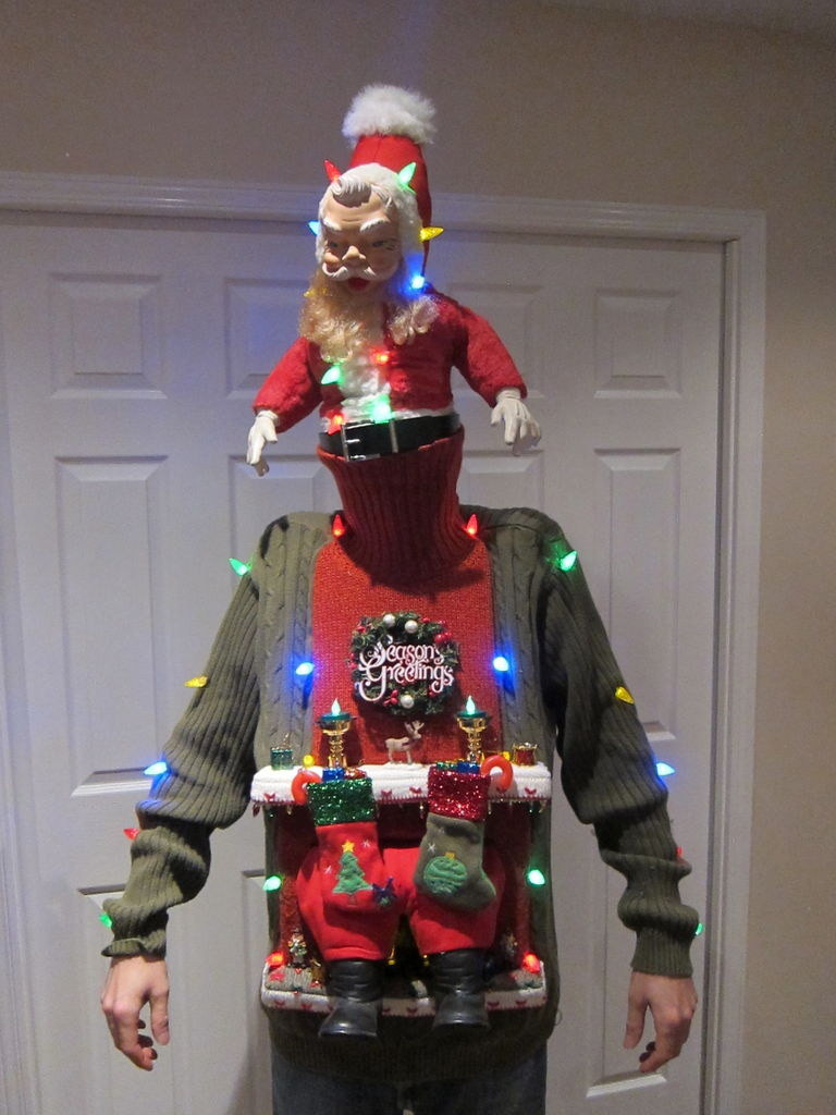 Best DIY Ugly Christmas Sweater
 27 Ugly Sweater DIYs That Will Make Santa Cry