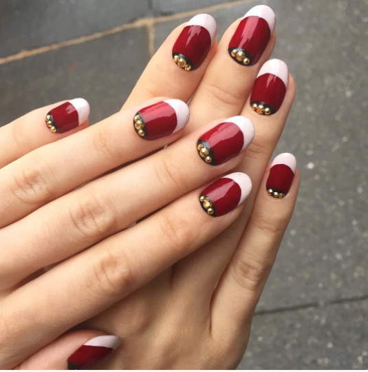 Best Holiday Nail Colors
 The Best Christmas Nail Art From Instagram