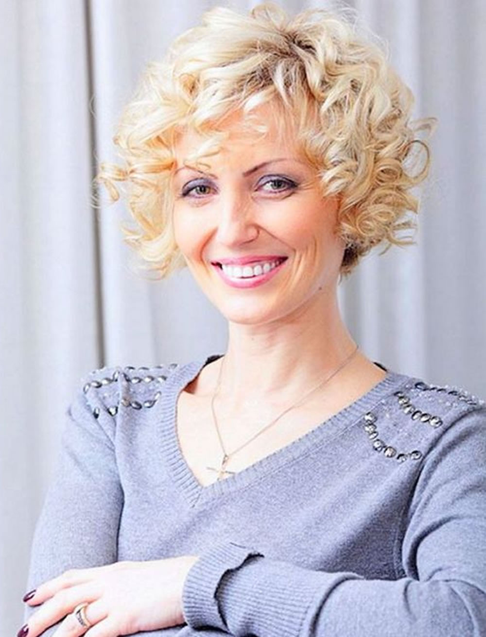 Best Short Haircuts For Older Women
 Curly Short Hairstyles for Older Women Over 50 – Best