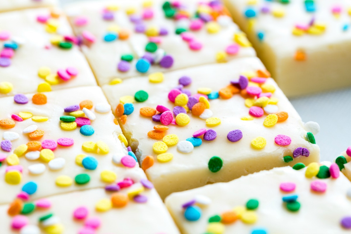 Birthday Cake Fudge Recipe
 Cake Batter Fans Will Lose Their Minds Over This Birthday