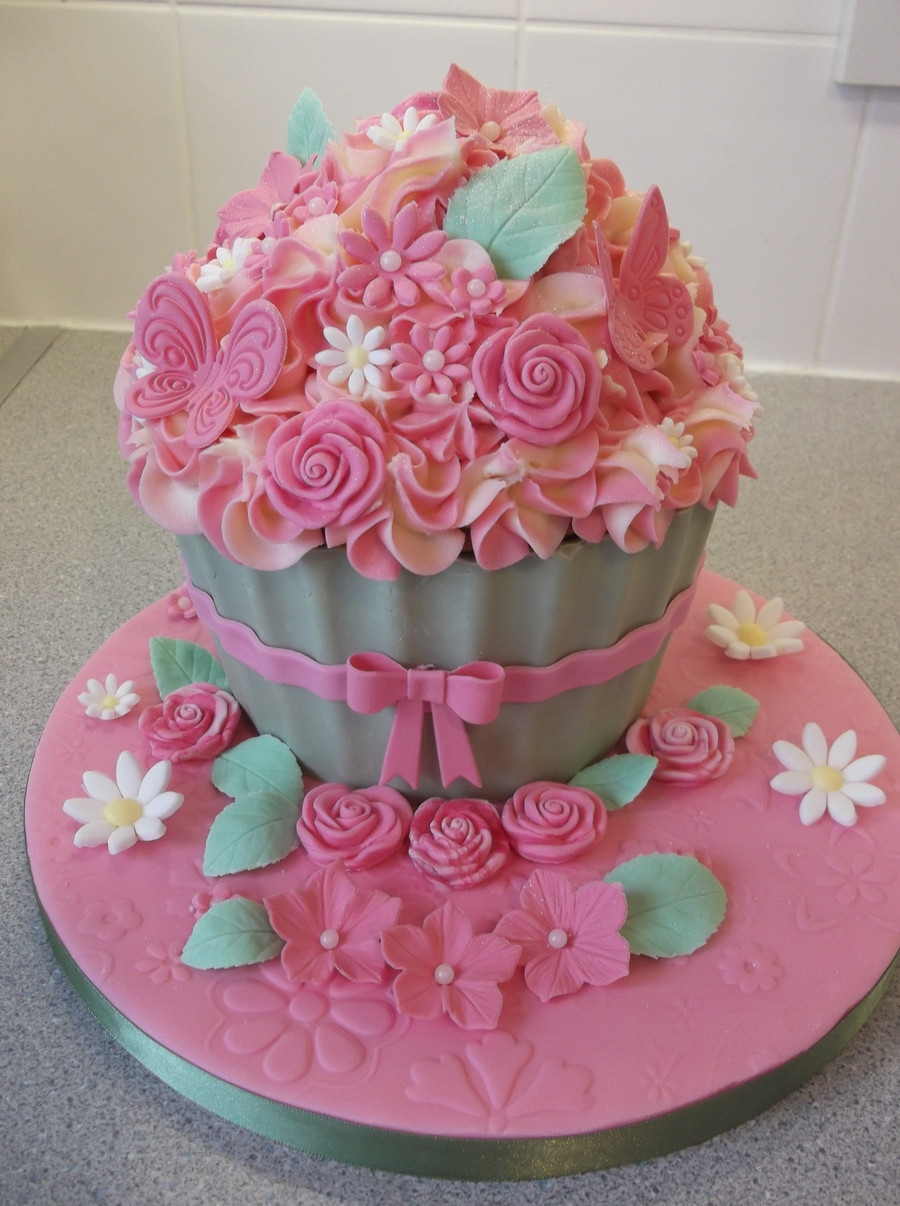 Birthday Cupcake Ideas
 Giant Pink Cupcake CakeCentral