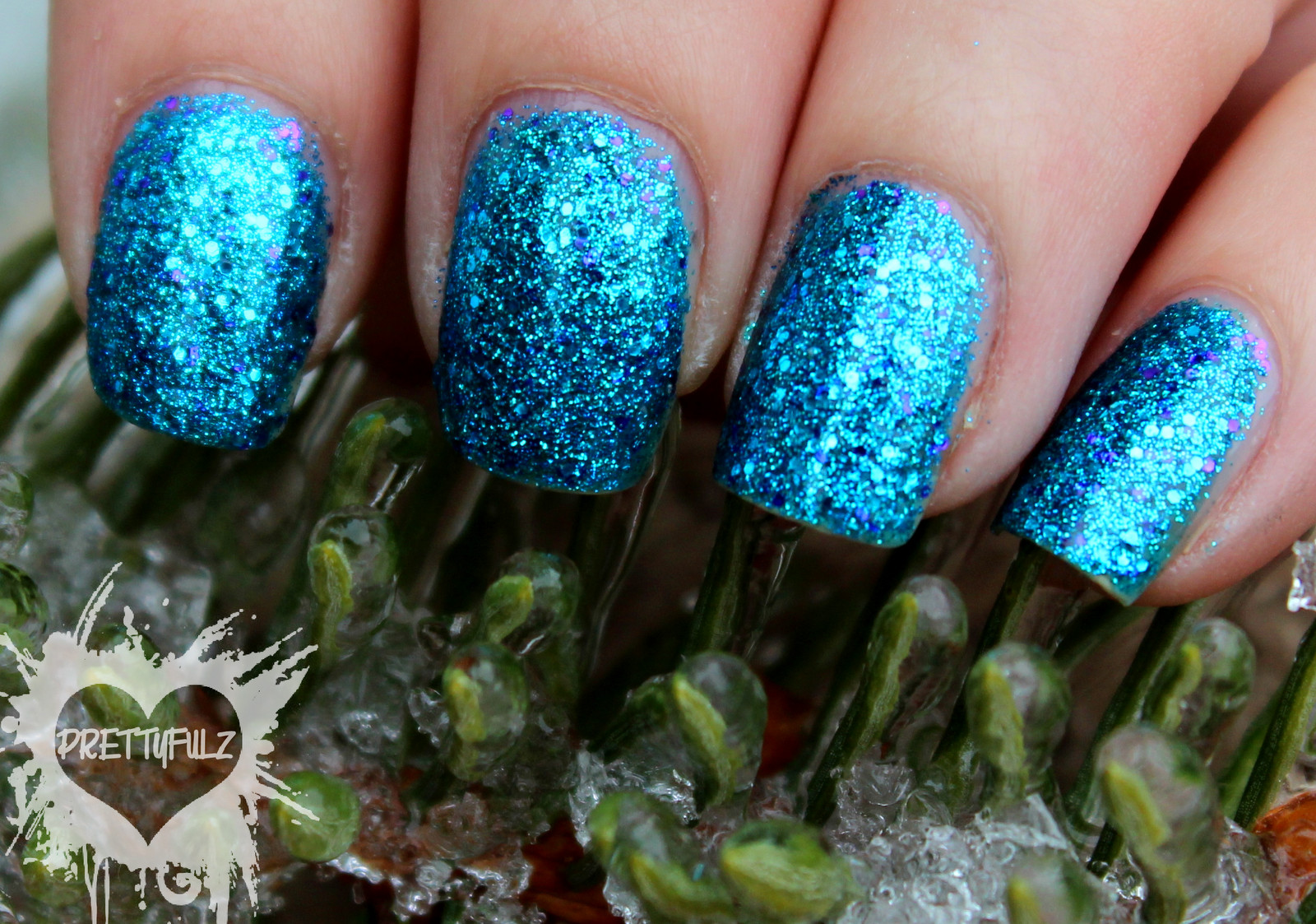 Blue Nails With Glitter
 Prettyfulz fy Sweater Nails & More Updates