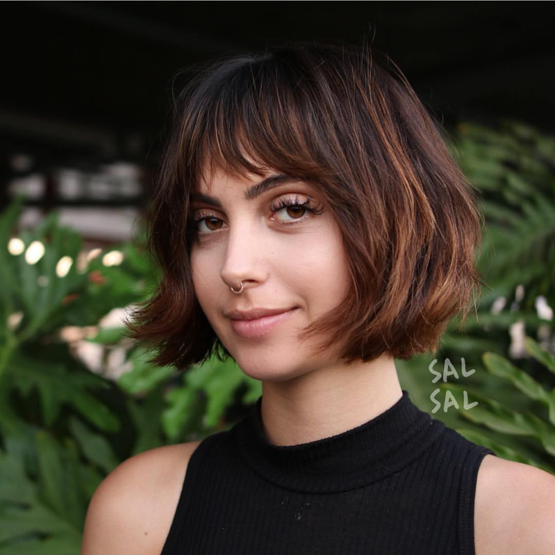 Bobs Hairstyle
 40 Most Flattering Bob Hairstyles for Round Faces 2020
