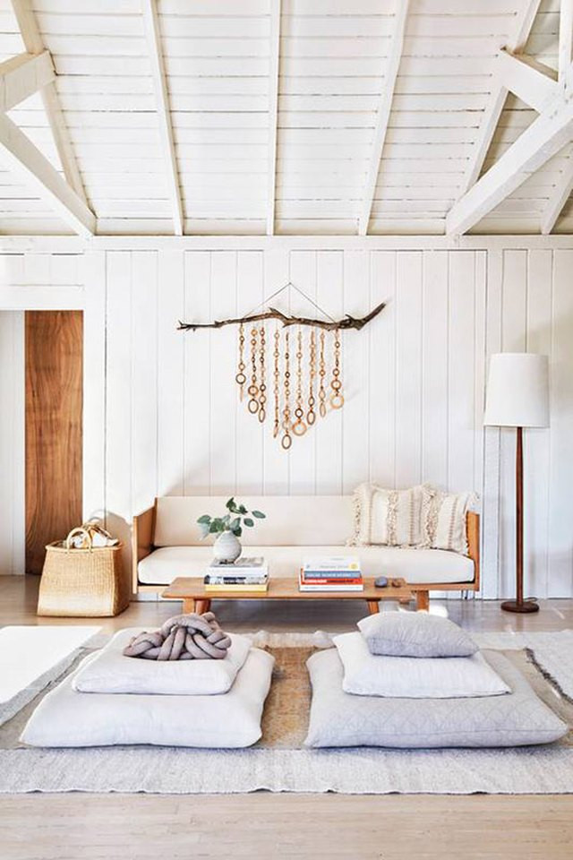 Boho Minimalist Living Room
 Ways to bine Minimalism With the Boho Chic Trend