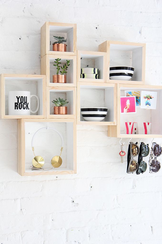 Box Shelf DIY
 10 DIY Storage Solutions