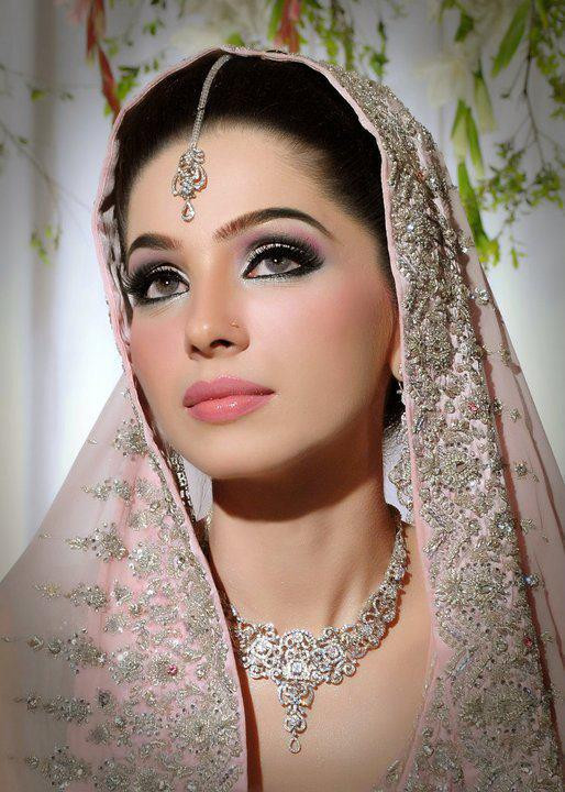 Bridal Makeup
 Asian Pakistani Bridal Eye Makeup Made Easy In 10 Simple Steps
