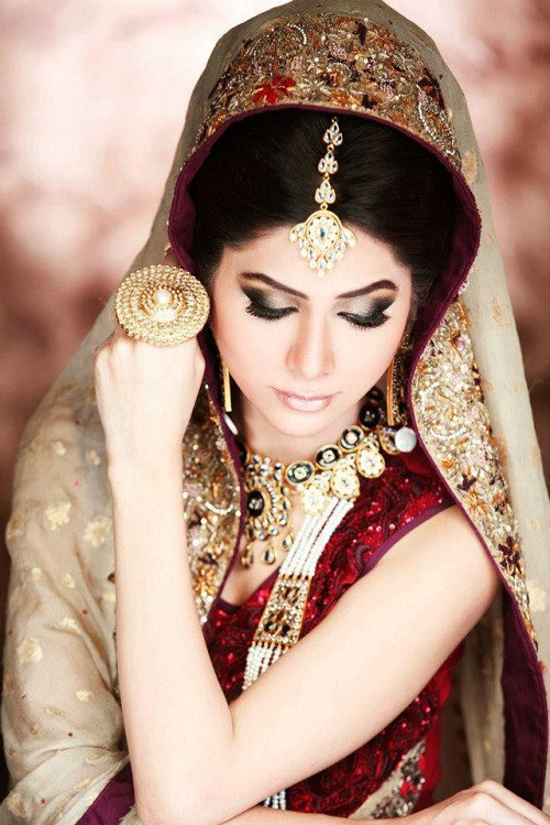 Bride Make Up
 Latest Bridal Make Up With Jewelry Fashion Point