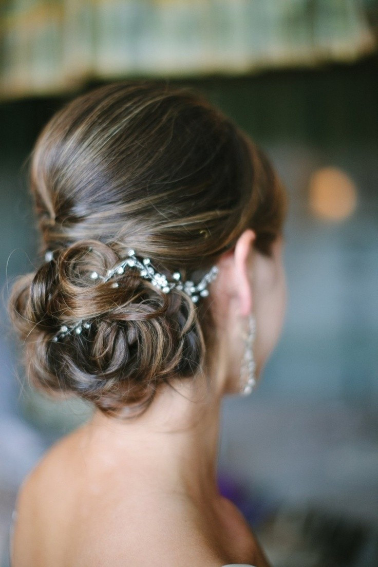 Bridesmaid Hairstyle Updo
 25 Best Hairstyles for Brides
