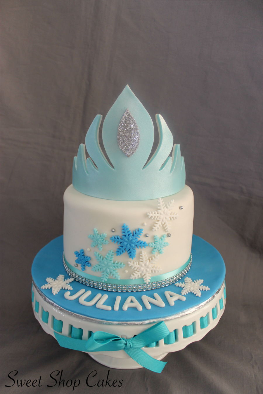 Cake For Kids Birthday
 Frozen Themed Birthday Cake CakeCentral