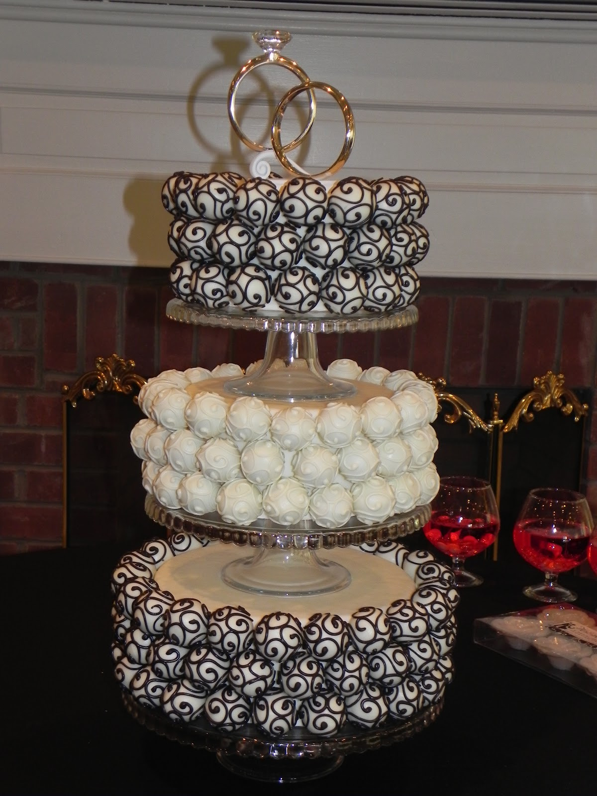 Cake Pops Wedding
 beyond the aisle sweet trend watch wedding cake pop cakes