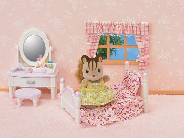Calico Critters Girl'S Bedroom Set
 Calico Critters Bedroom and Vanity Set