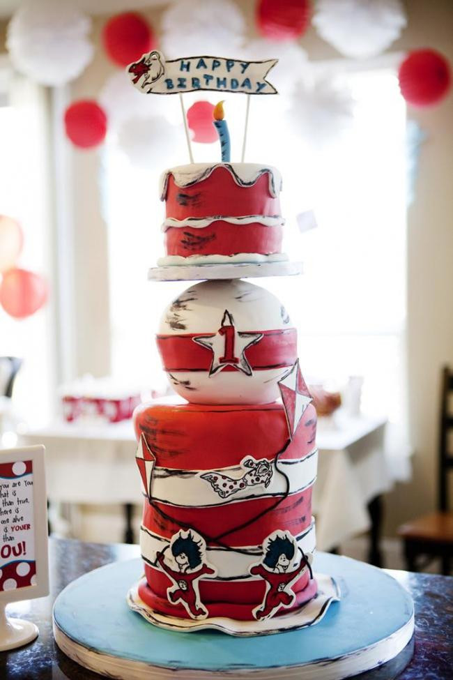 Cat In The Hat Birthday Cake
 20 Dr Seuss Birthday Party Ideas Spaceships and Laser Beams