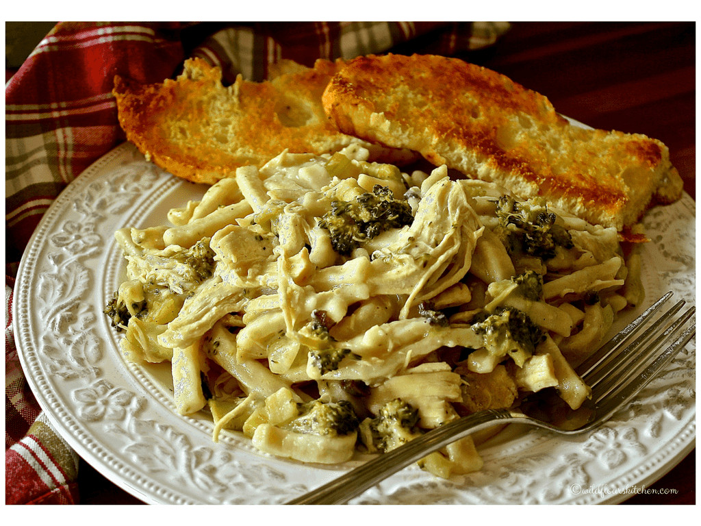 Chicken N Noodles
 Chicken n Noodles with Broccoli & Mushrooms Wildflour s