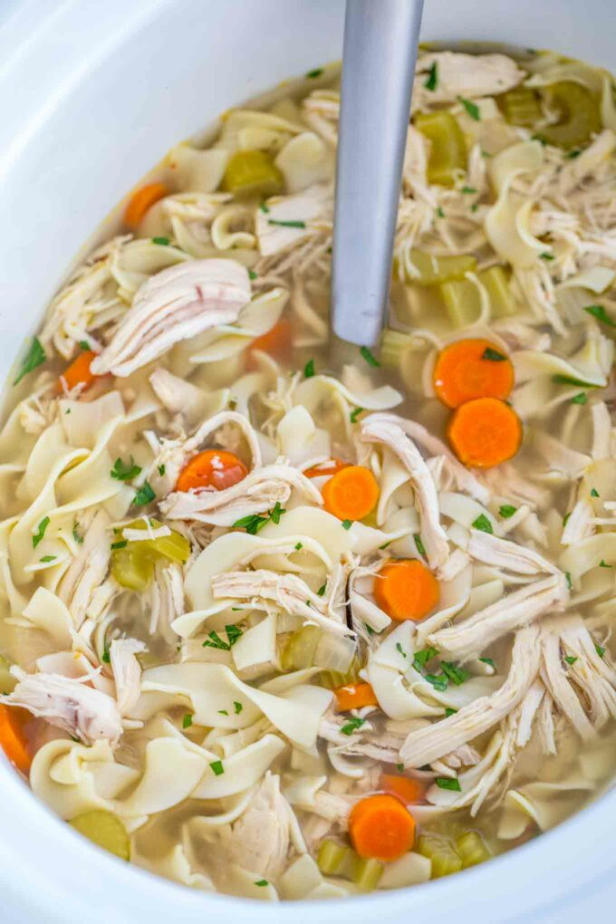 Chicken Noodle Soup In Crock Pot
 Crockpot Chicken Noodle Soup [Video] Sweet and Savory Meals