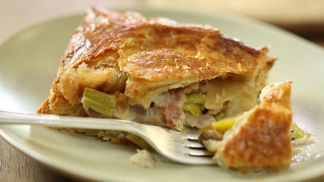 Chicken Shepherd'S Pie Recipe
 BBC e Nigel Slater s Dish of the Day Series 1 Simple