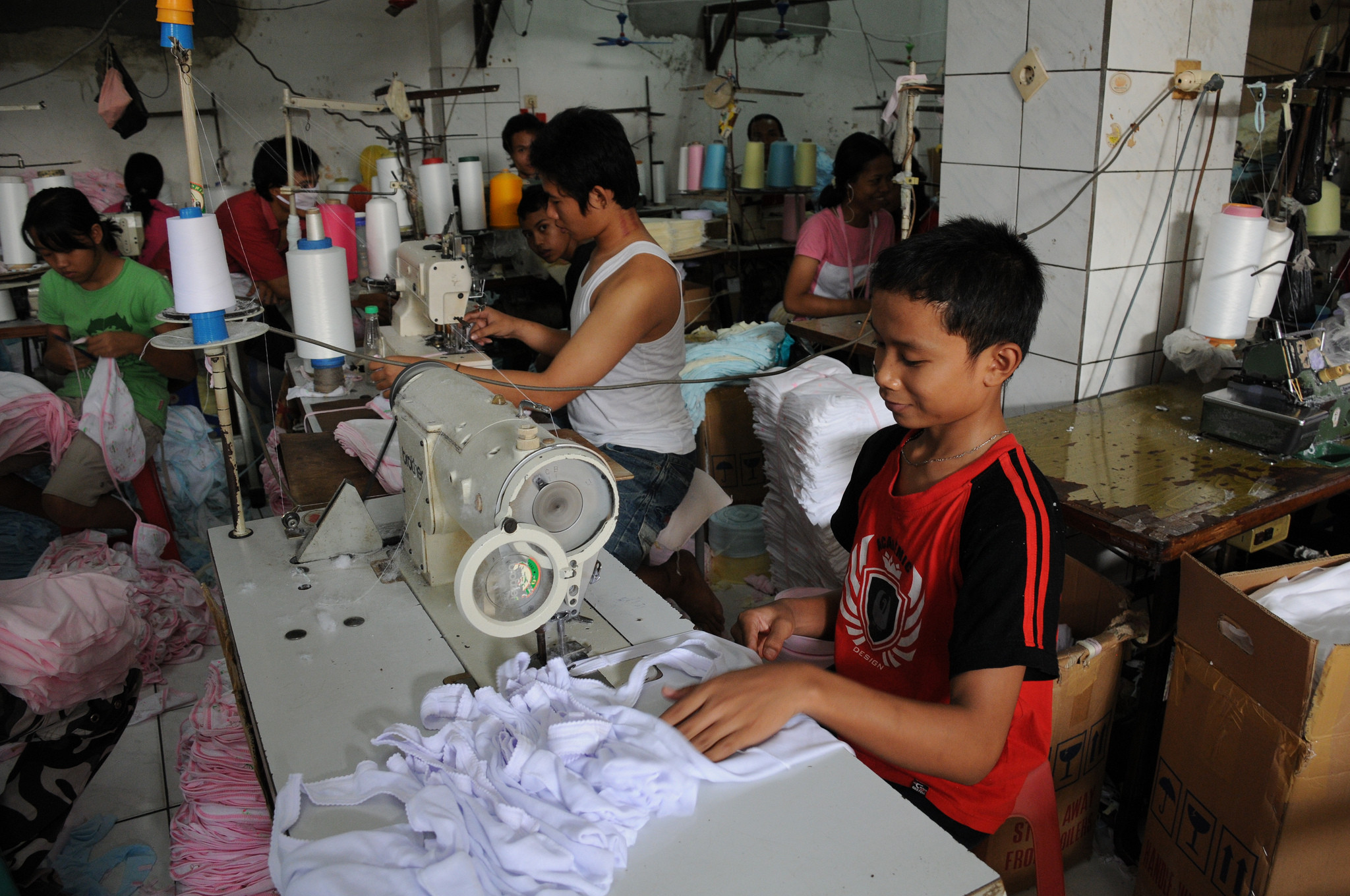 Child Labor In The Fashion Industry
 Consider the Source Can We Tolerate Child Labor in Our