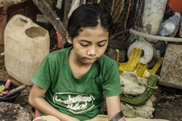 Child Labor In The Fashion Industry
 10 Truly Troubling Facts About The Clothing Industry