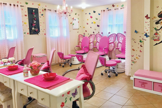 Children Hair Salon Nj
 New Jersey Salons Pamper Little Girls and Mothers