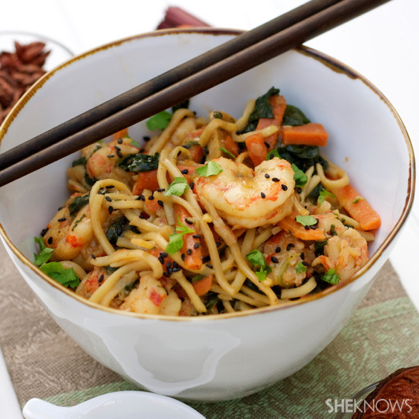 Chinese Noodles With Shrimp
 Stir fry noodles with shrimp and ve ables