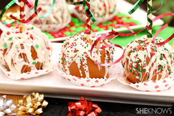 Christmas Candy Apples
 Christmas caramel apples – SheKnows