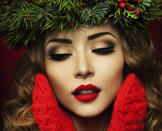 Christmas Party Makeup Hair And Outfit Ideas
 Hair and Makeup Ideas for your next Holiday Party