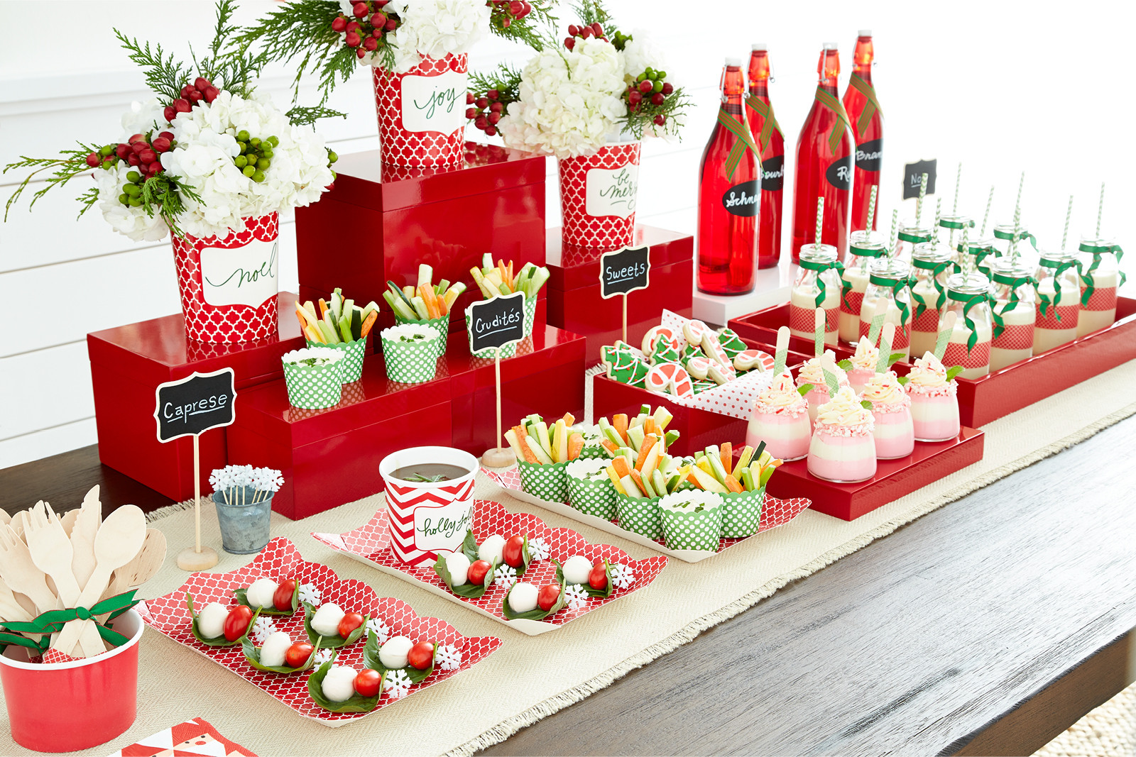 Christmas Party Table Decoration Ideas
 A Very Merry Table of Treats