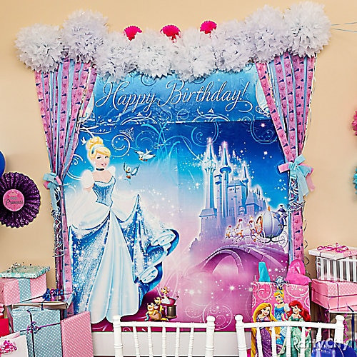 Cinderella Birthday Decorations
 Cinderella Scene Setter Idea Decorating Ideas