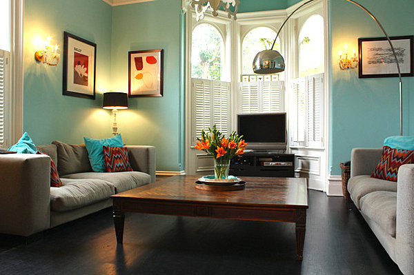 Colorful Living Room
 How to Choose Paint Colors and Strategies
