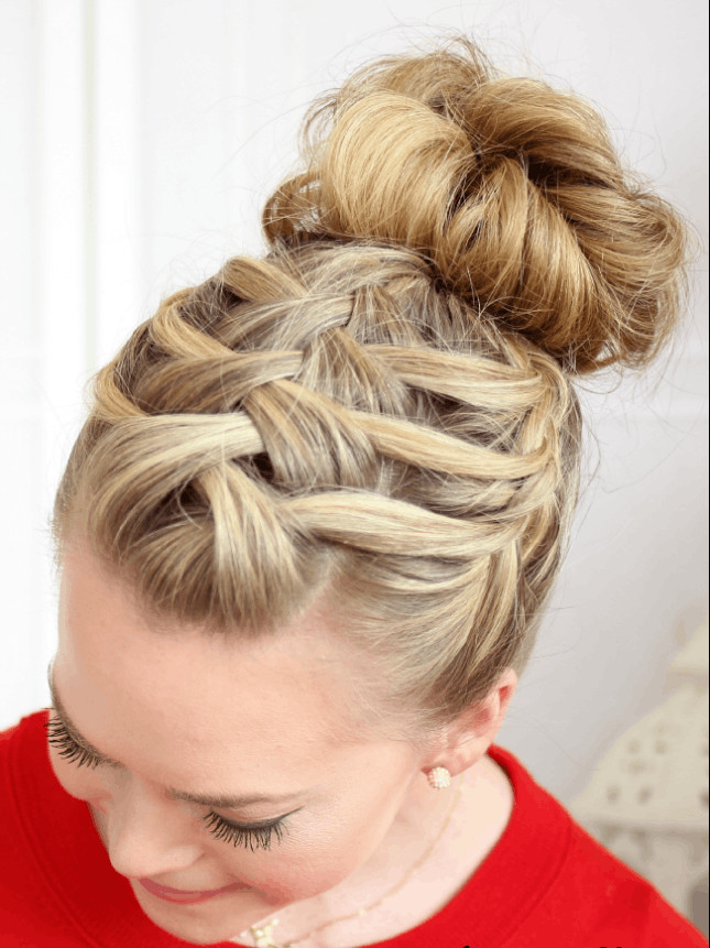 Cool Bun Hairstyles
 13 Hot Hairstyles to Rock at the Gym