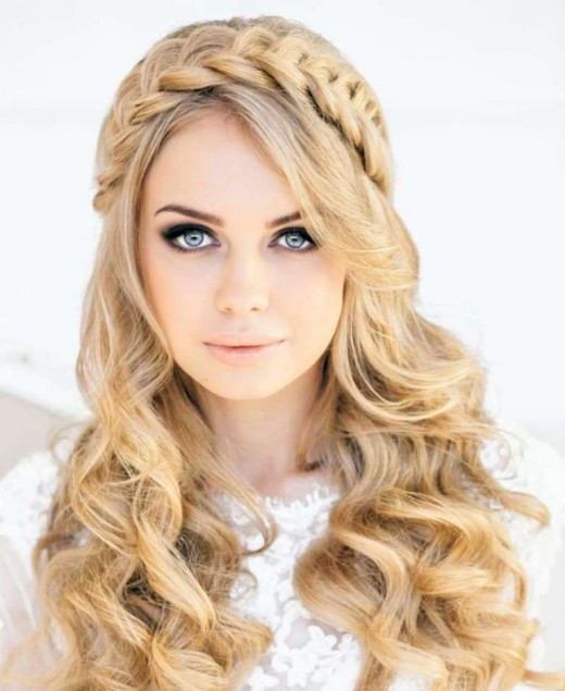 Cool Girl Hairstyles
 A List of Stylish Christmas Hairstyles for 2015