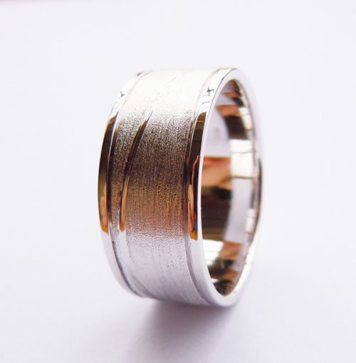 Cool Wedding Bands For Guys
 81 Unique Men s Wedding Bands Up ing 2020 Trends