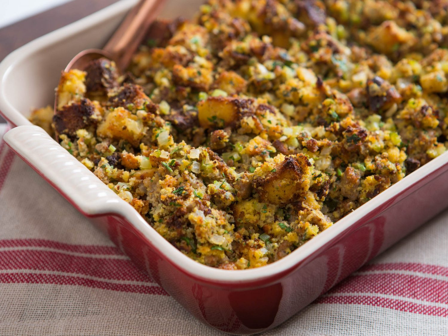 Cornbread Stuffing For Turkey
 Southern Cornbread Dressing With Oysters and Sausage