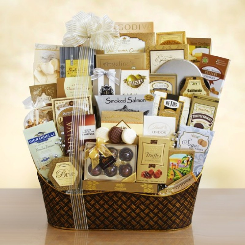 Corporate Holiday Party Gift Ideas
 Ultimate Christmas Basket Corporate Gift