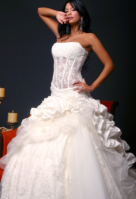 Corset Wedding Dresses
 Most Beautifull Dress with Corset for Evening Party Wear