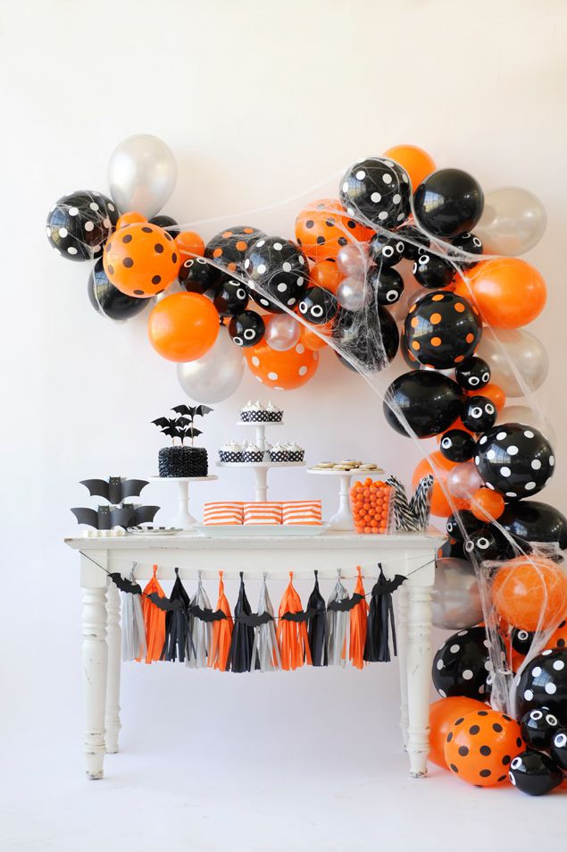 Crafts And Decorations
 15 Festive DIY Halloween Party Decorations You Must Craft