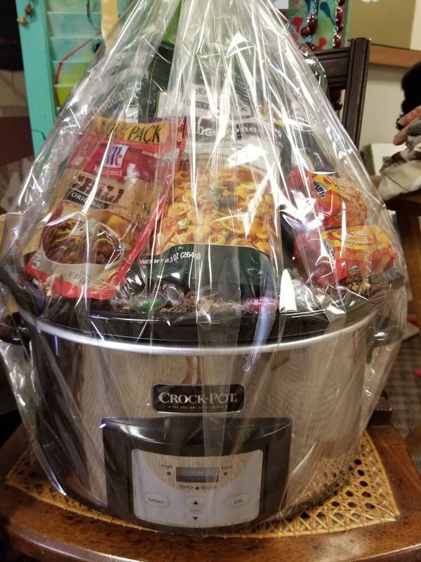Crock Pot Gift Basket Ideas
 Crockpot t for Sale in Clinton TN ferUp