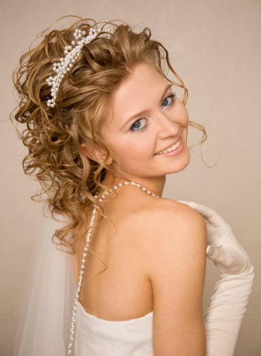 Curly Hairstyle For Wedding
 Medium Hairstyles for Curly Hair