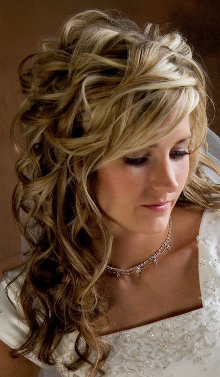 Curly Side Hairstyles For Wedding
 Curly Wedding Hairstyles Hairstyles Nic s