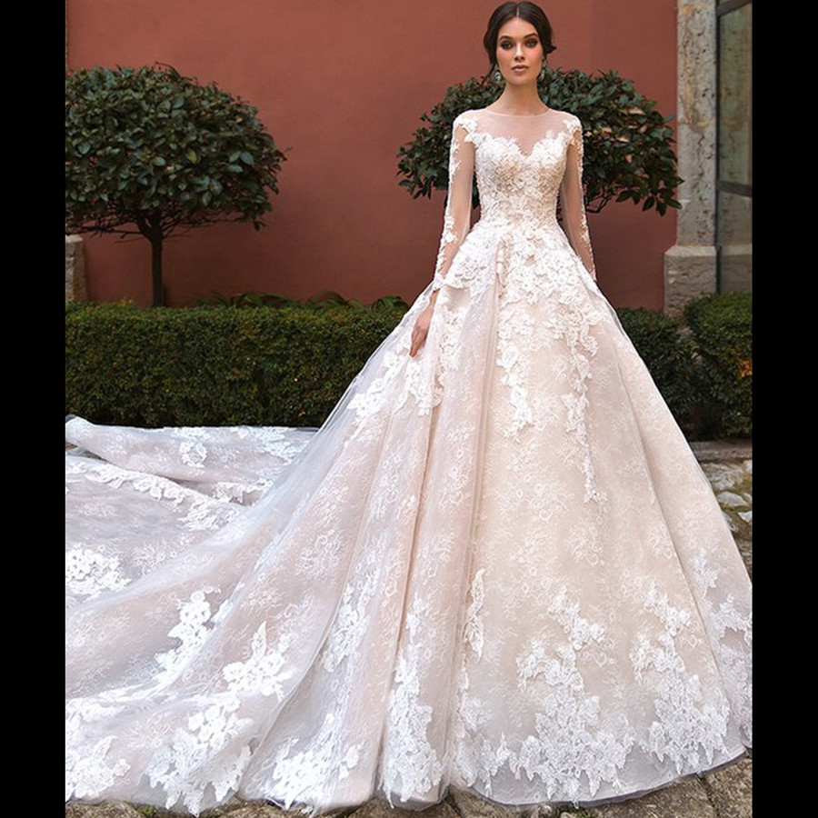 Customize Wedding Dress
 Custom Made New Design Lace Long Train Ball Gown Wedding