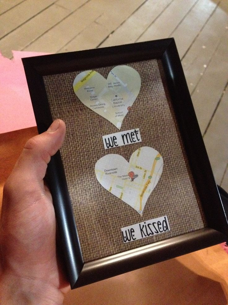 Cute Christmas Gift Ideas For Girlfriend
 "We Met" "We Kissed" Romantic Gift Idea