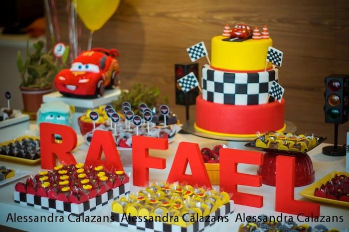 Decorate Car For Birthday
 Lightning McQueen Cars Birthday Party Planning Decor