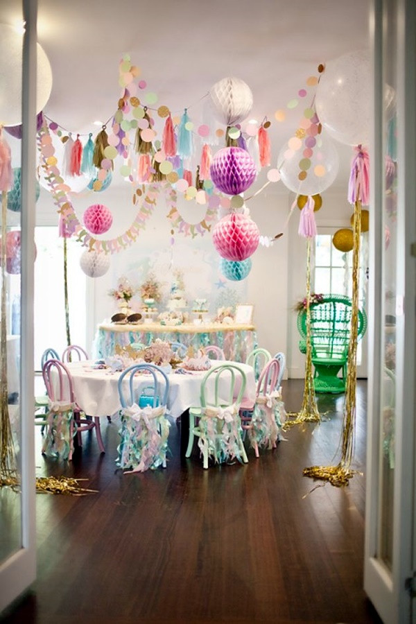 Decoration Birthday Party
 40 Impossibly Creative Hanging Decoration Ideas Bored Art