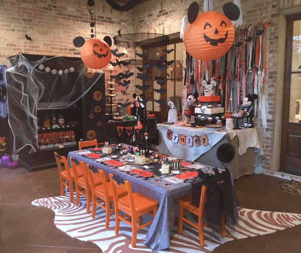 Disney Halloween Party Ideas
 Mickey mouse halloween Birthday Party Ideas