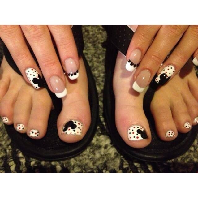 Disney Toe Nail Designs
 Mickey Mouse matching nails and toes