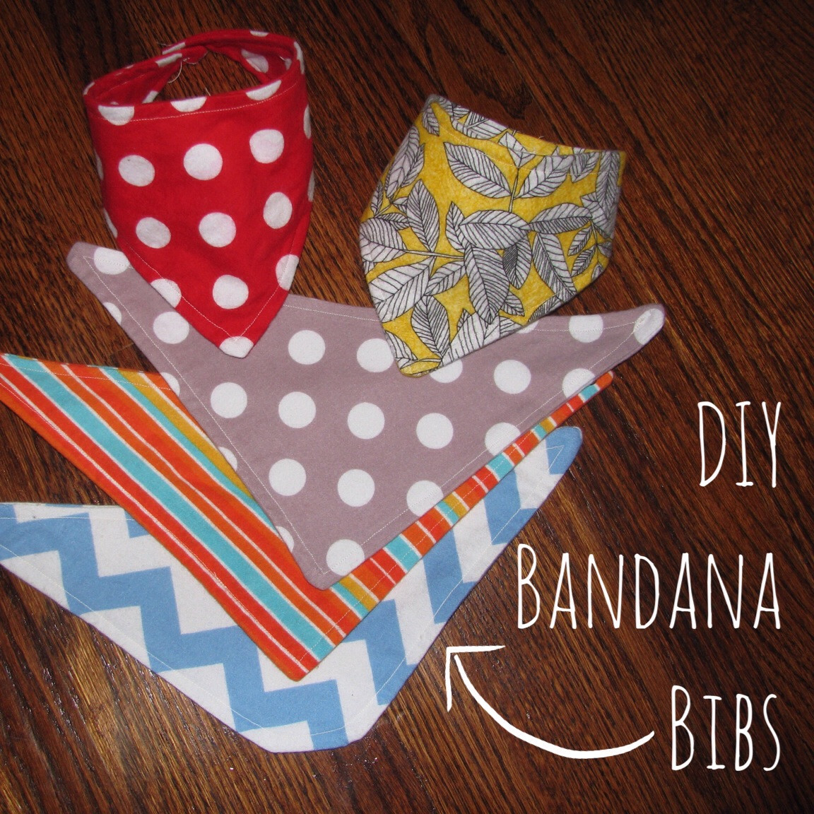 DIY Baby Bandana Bibs
 DIY Bandana Bibs