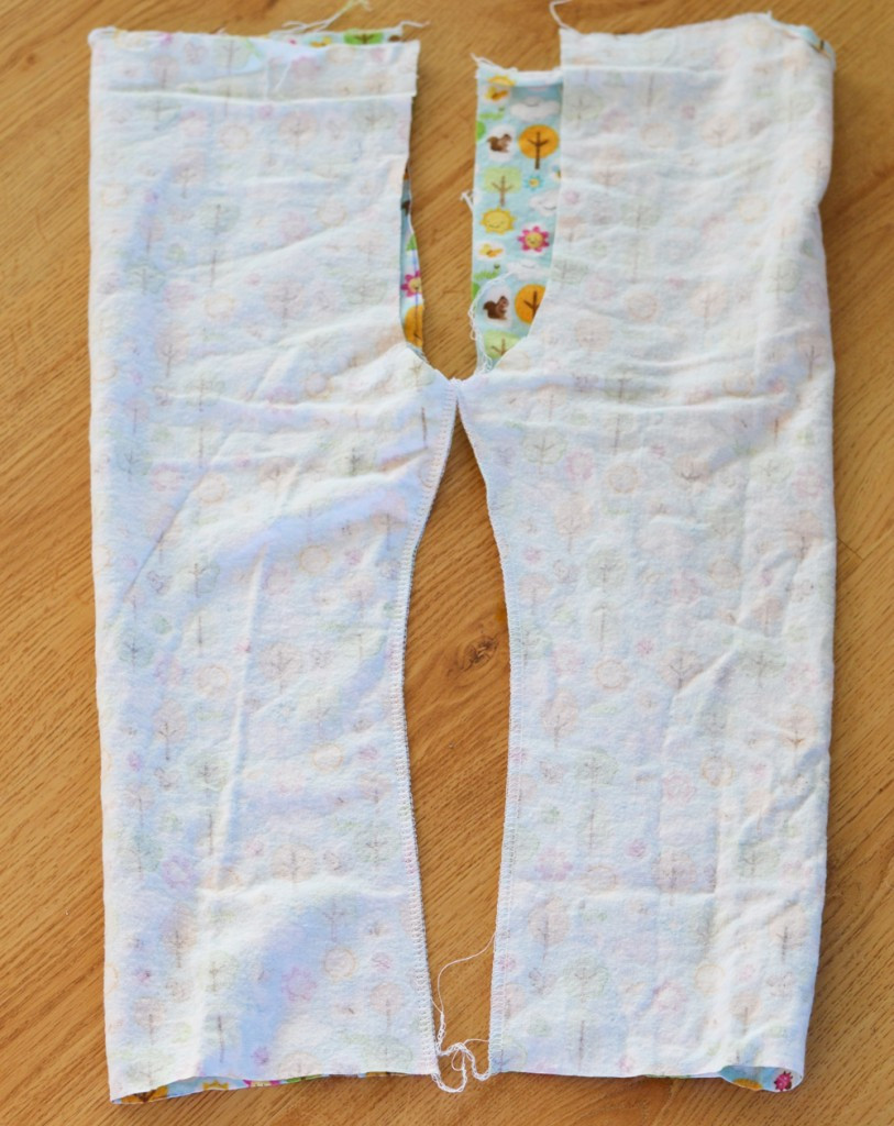 DIY Baby Pants
 Sew Easy Pajama Pants for Baby or Anyone Else in Your