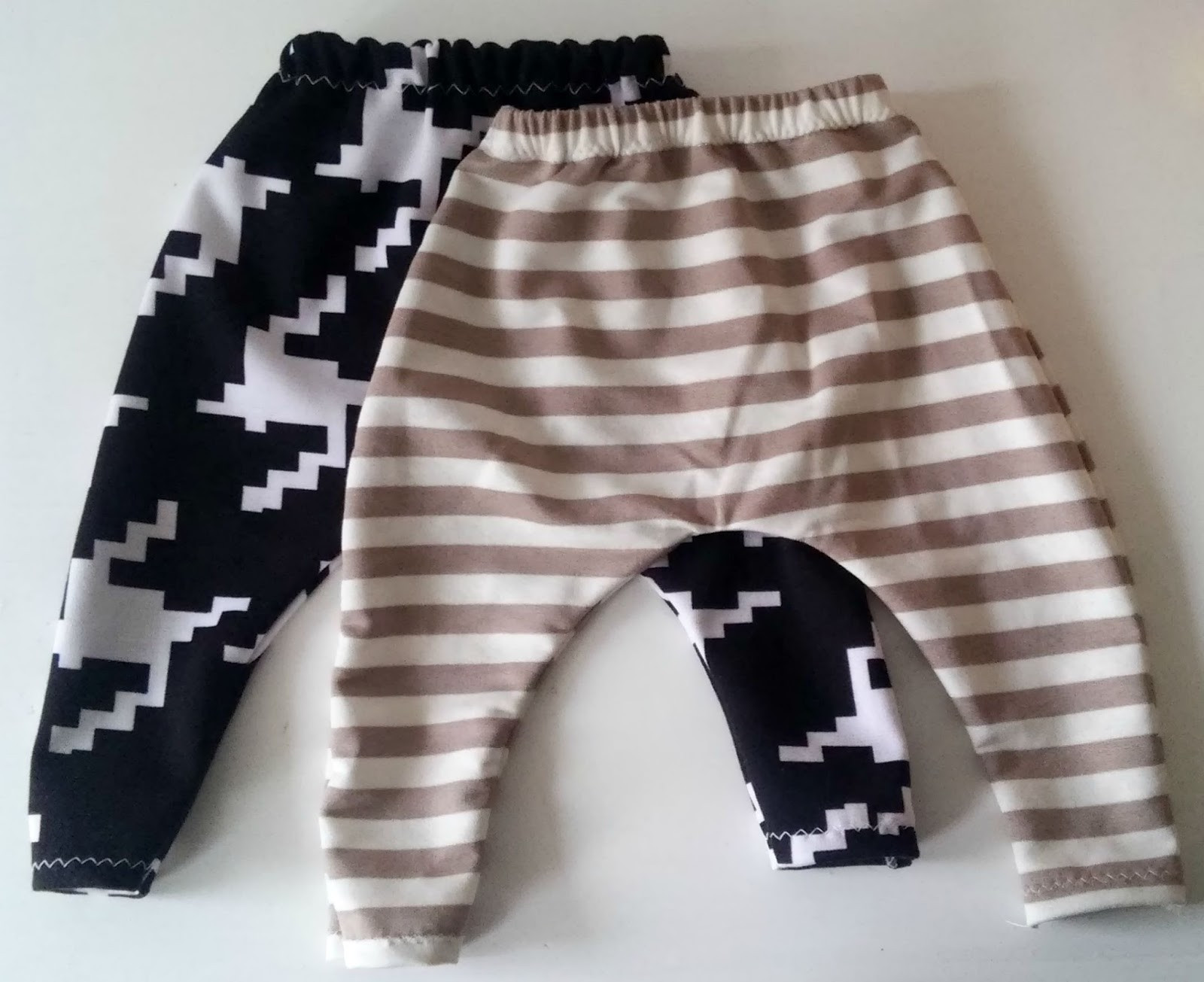 DIY Baby Pants
 NeverMind DIY Project Sewing baby harem pants leggins