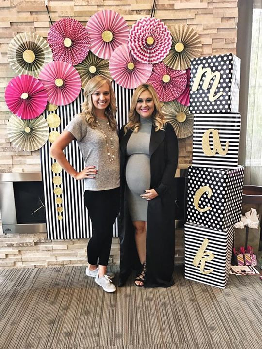 DIY Baby Shower Photo Booth
 Kate Spade inspired photo backdrop