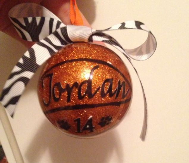 DIY Basketball Gifts
 DIY ornaments for my basketball girls